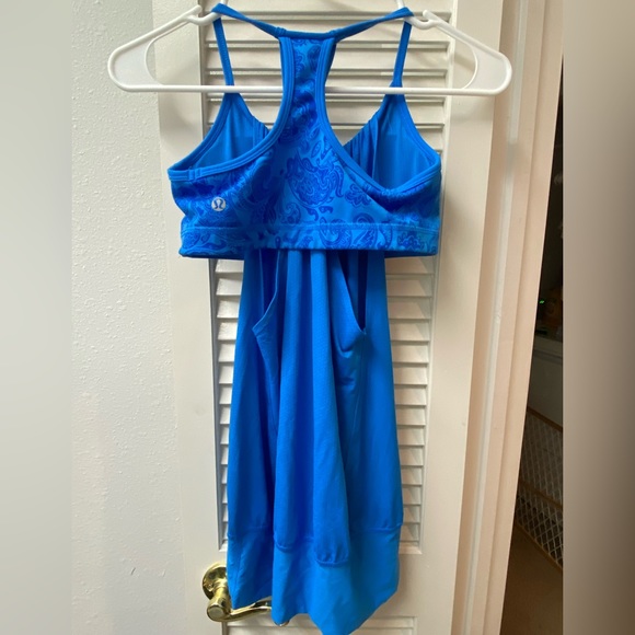 💙Lululemon • blue racer back tank with built in bra - Picture 2 of 4
